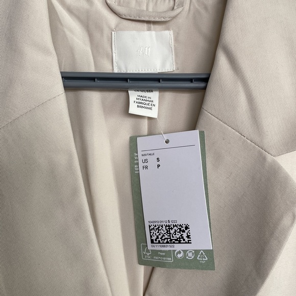 BNWT Oversized Cream Blazer - Picture 2 of 4